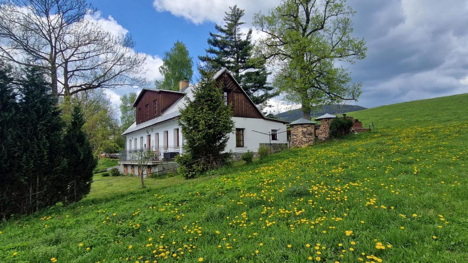 Knezice 25, V Krkonosich *